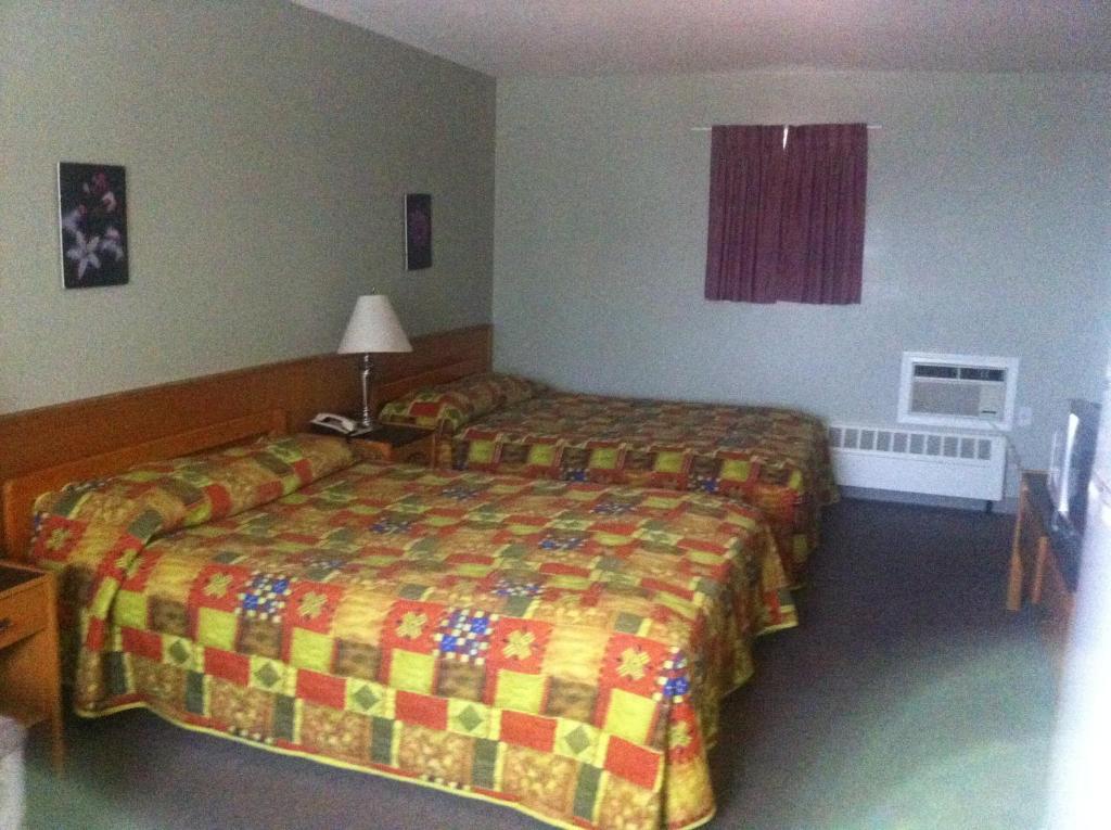 Raccoon Lodge Motel Sylvan Lake Zimmer foto