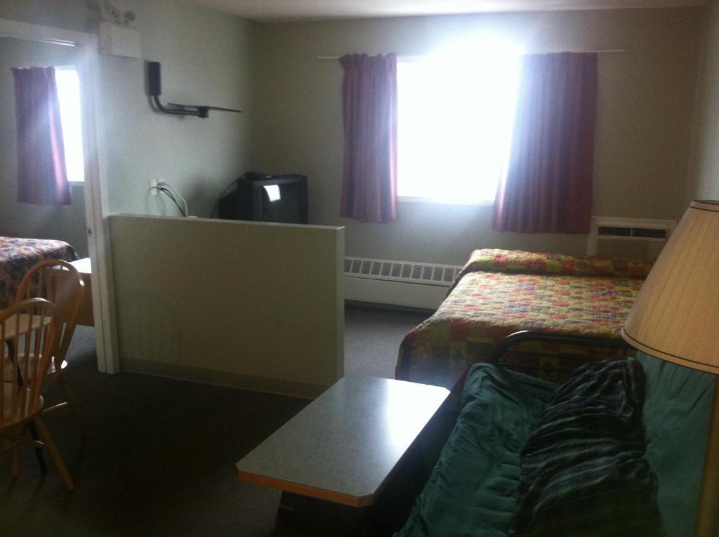 Raccoon Lodge Motel Sylvan Lake Zimmer foto