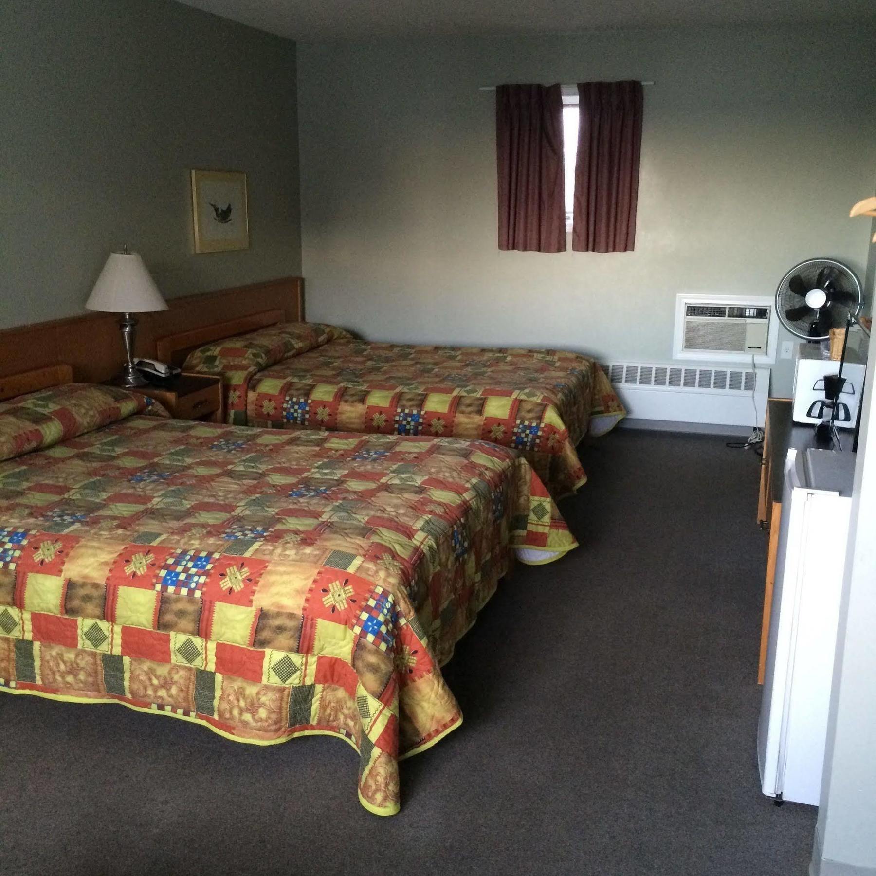 Raccoon Lodge Motel Sylvan Lake Exterior foto